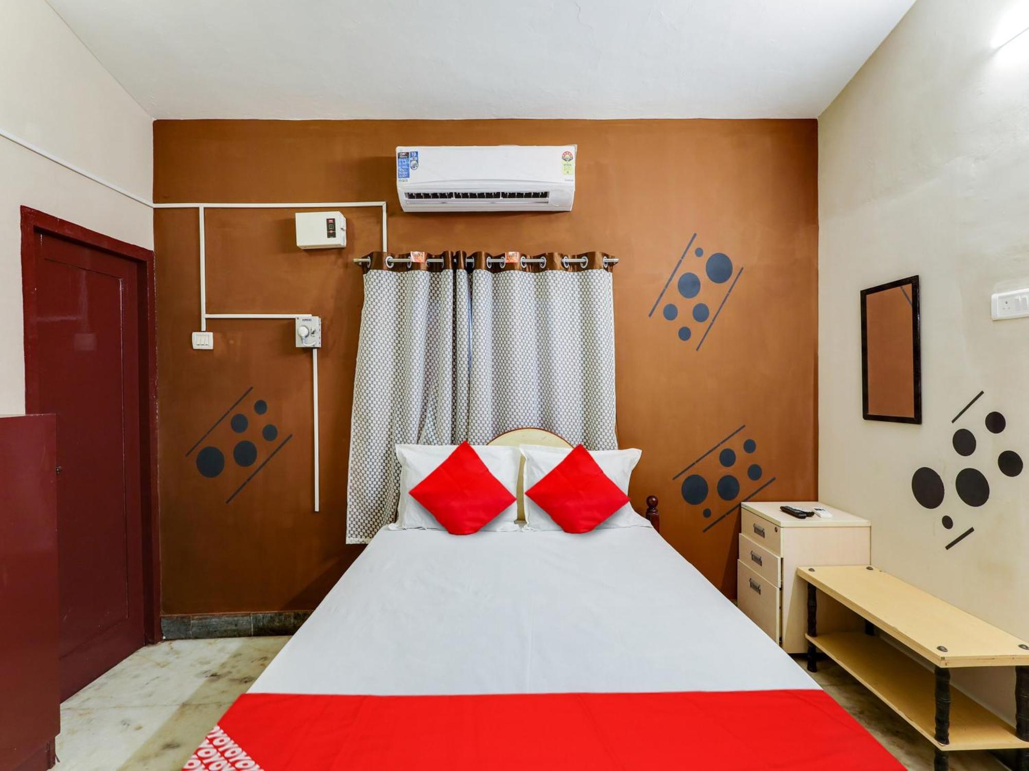 Super Hotel O Vsv Guest House Maduravoyal Ченай Екстериор снимка